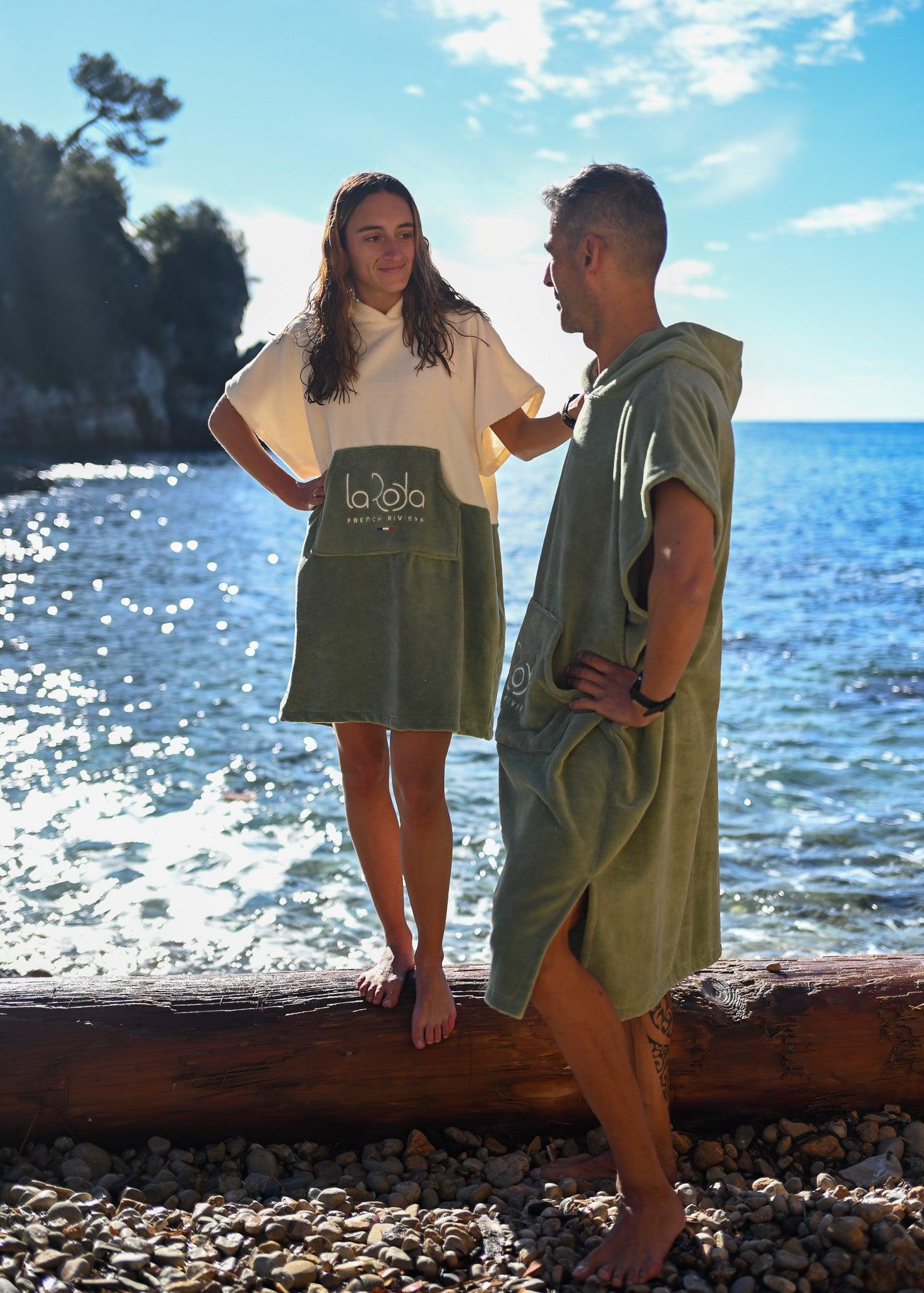 Capuche, manches et longueur : les détails de votre poncho de bain qui font la différence après le sport