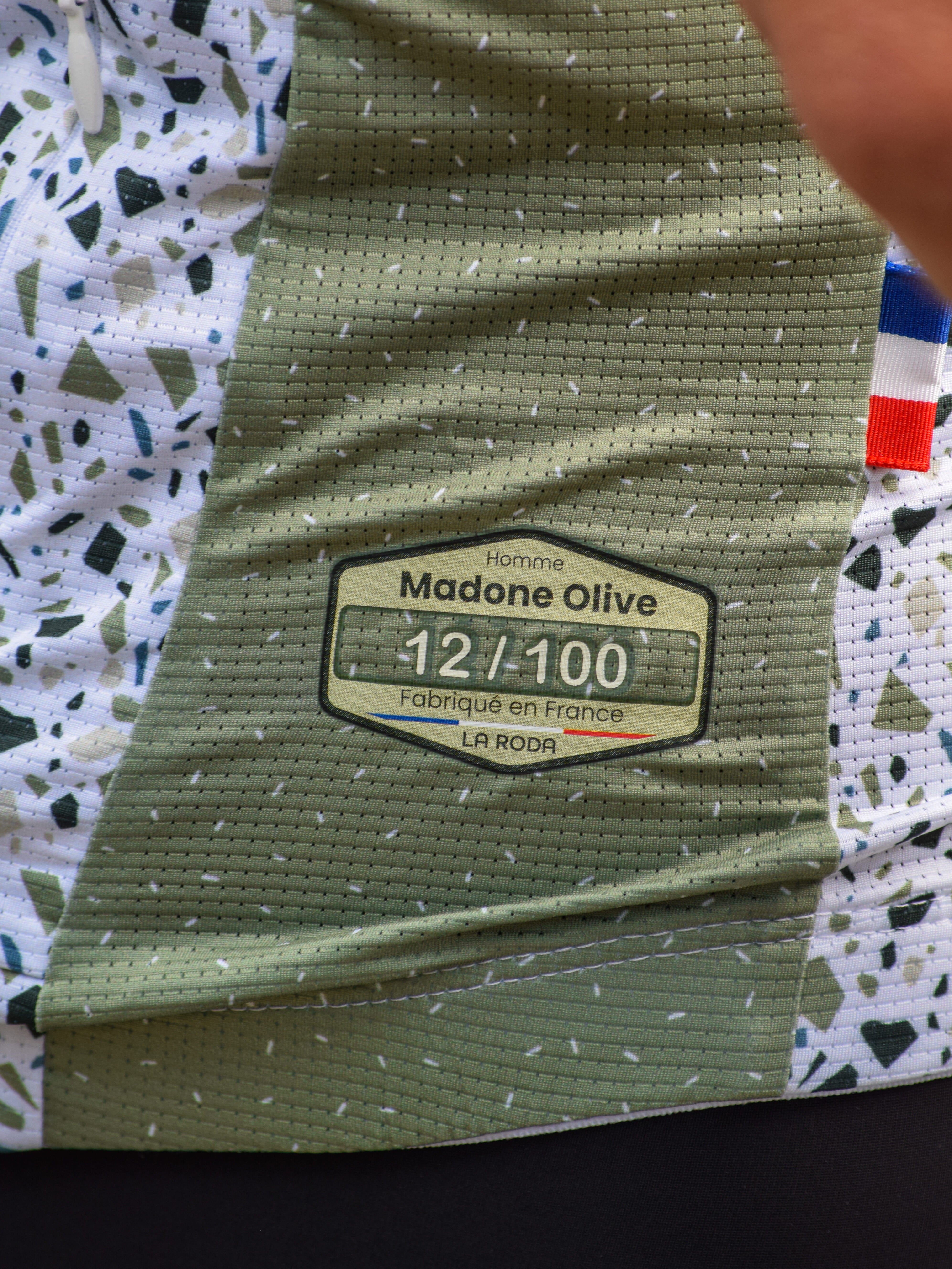 Haut vélo La roda Made in France col de la Madone  vert olive 