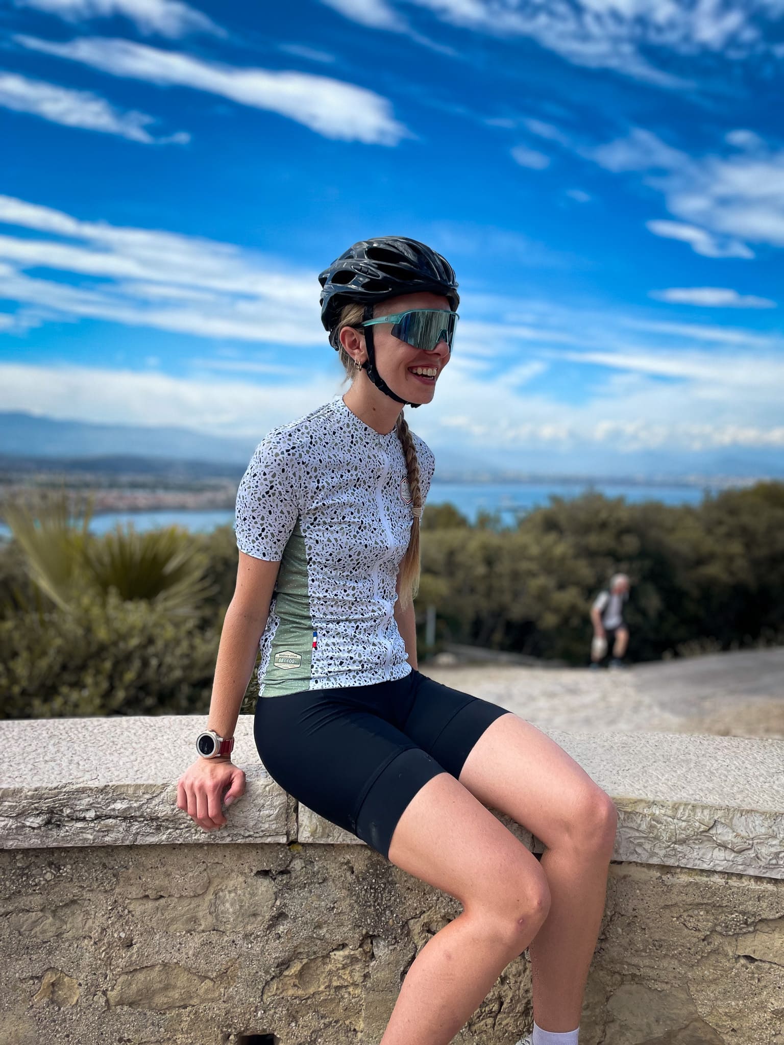 haut vélo La Roda fabriqué en France-col de la madone vert olive 