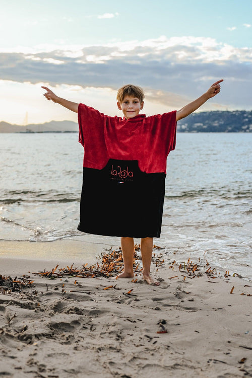 Poncho Junior Rouge-Noir - La Roda French Riviera